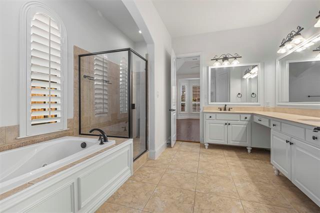 Building Photo - 3976 Chevy Chase Ln