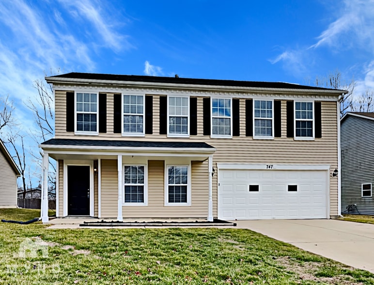 Primary Photo - 747 Sedgewick Ln