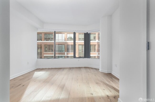 Building Photo - 280 Spear St