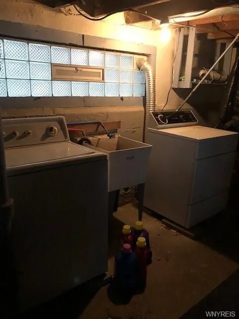 Building Photo - 730 Norfolk Ave