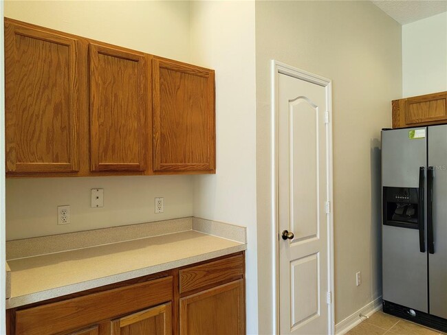 Building Photo - 10844 Derringer Dr
