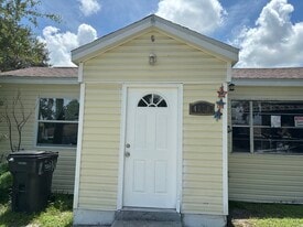 Building Photo - 4170 55th Ave N