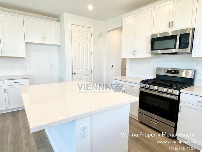 Building Photo - 1072 Solace River Wy