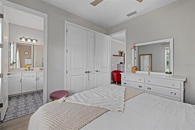 Building Photo - 2028 Woodleaf Hammock Ct