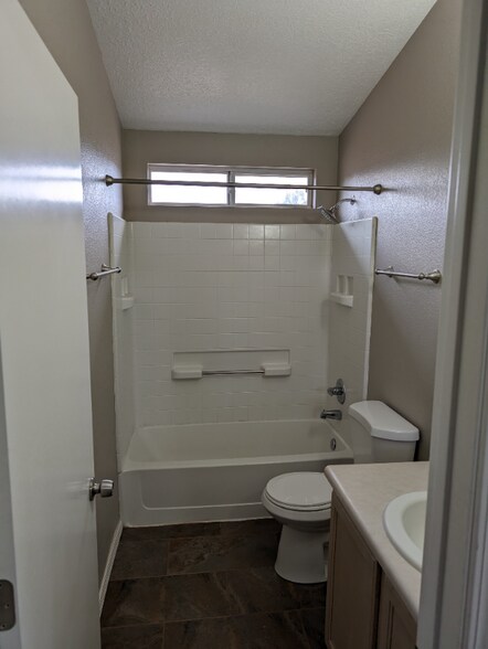 Building Photo - 6020 Canis Ave NW