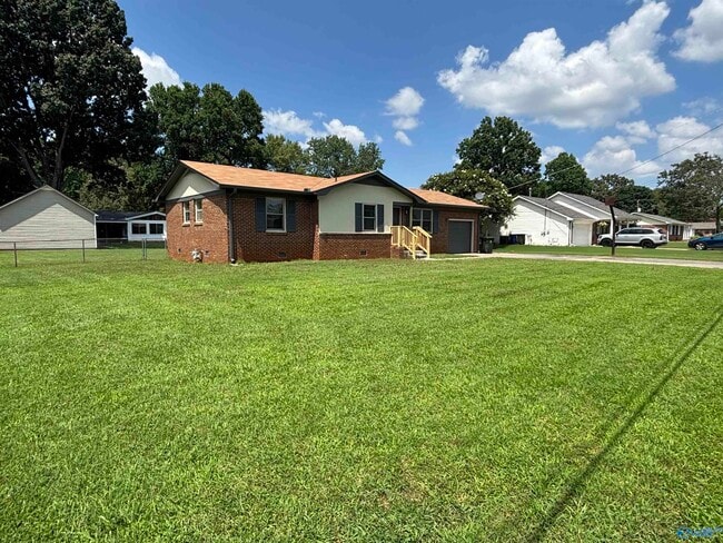 Building Photo - 104 Gann Ave