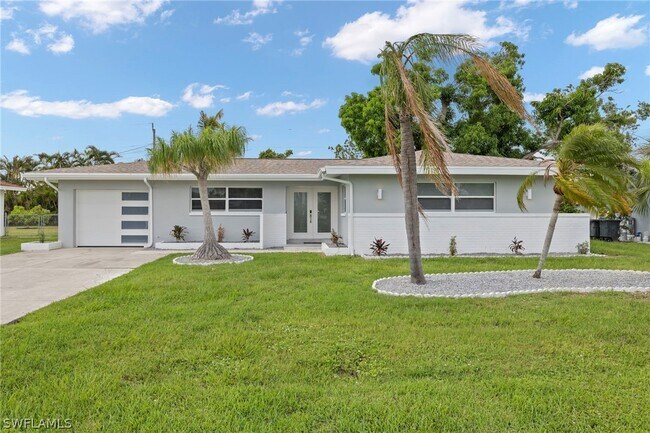 Primary Photo - 619 Monterey Ave