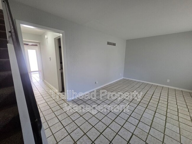 Building Photo - 6238 E 129 St