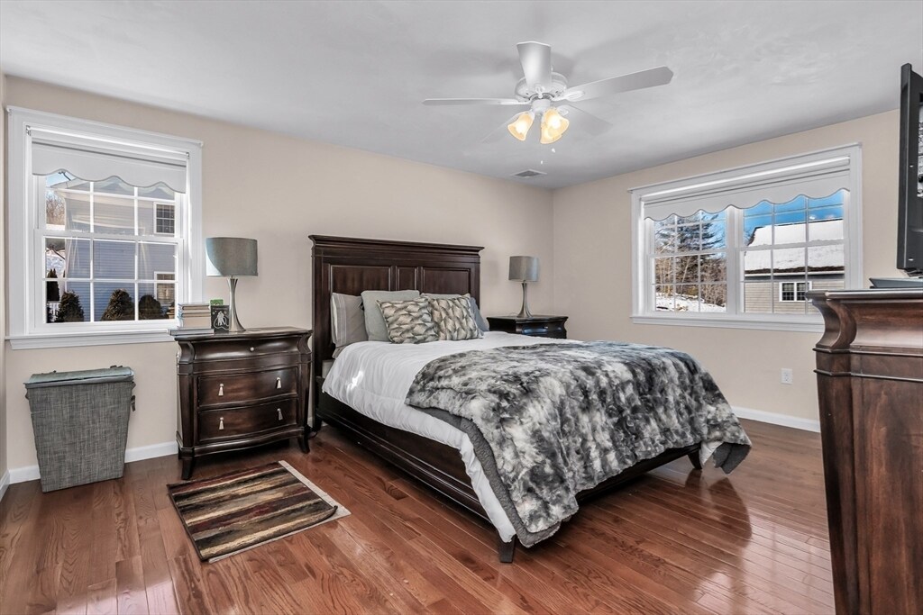 Building Photo - 6 Gedney Dr