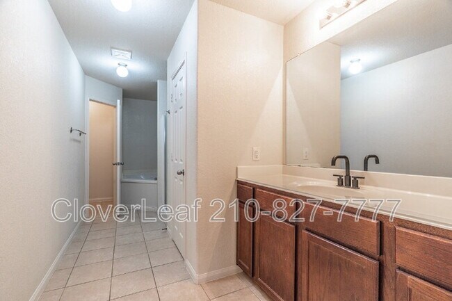 Building Photo - 6202 Luckey Run