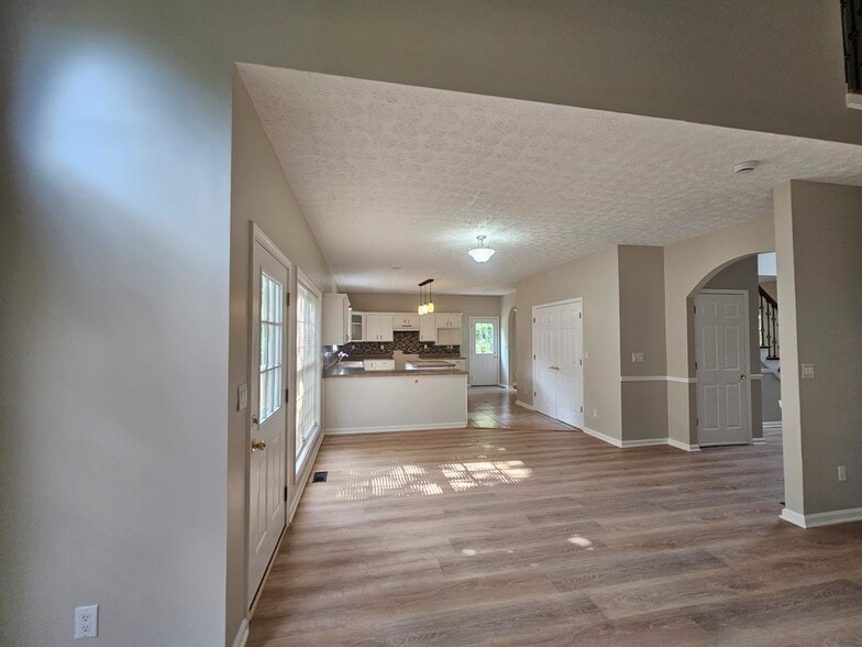 Building Photo - 5001 Max Ridge Ct