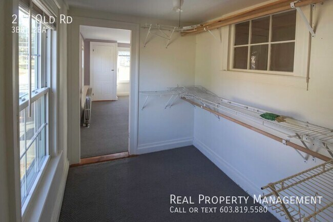 Building Photo - 237 Old Rd