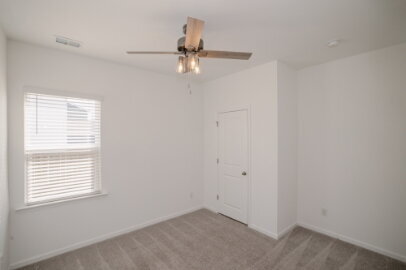 Building Photo - Spacious 4BR Single-level Home with Open Floor Plan & 2-Car Garage