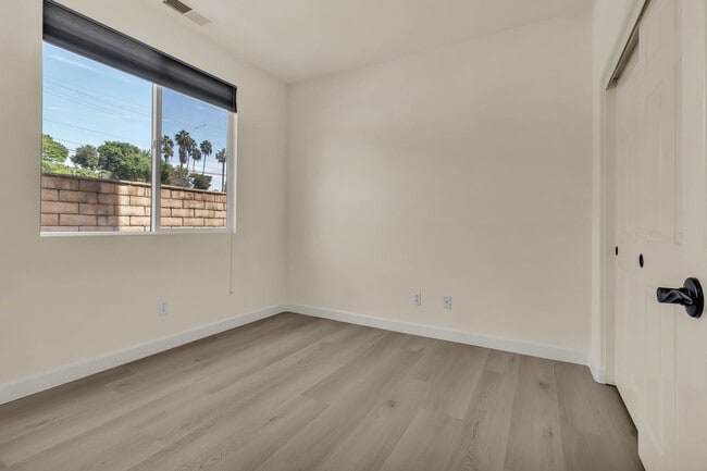 Building Photo - 10 Clearwater Cove