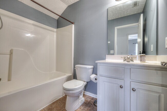 Building Photo - 2609 Westhaven Dr