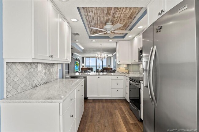 Building Photo - 10600 S Ocean Dr