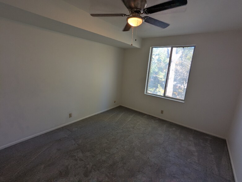 Building Photo - 31 M St