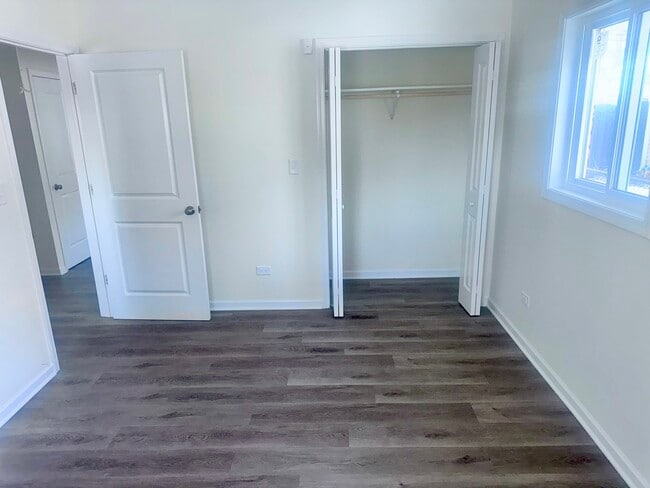 Building Photo - 15119 Meadow Ln