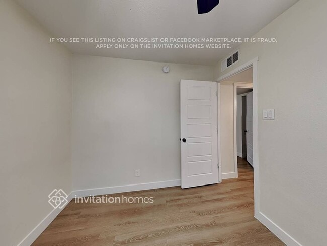 Building Photo - 1628 E Fremont Dr