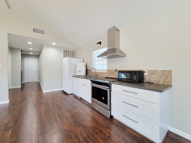 Building Photo - Escape to your updated 3-bed, 2-bath oasis in Goodrich, TX, featuring modern finishes, an open la...