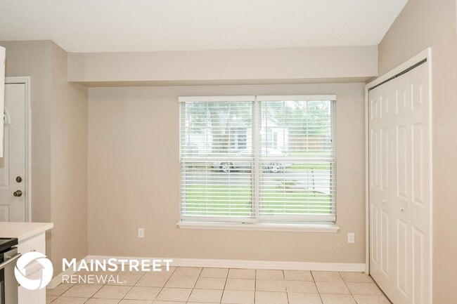 Building Photo - 8155 Teaticket Dr