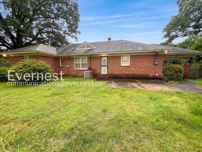 Building Photo - 4984 Welchshire Ave