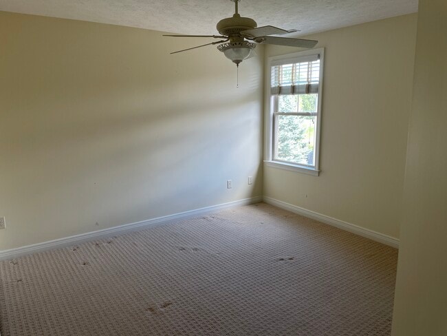 Building Photo - 4217 Village Club Dr