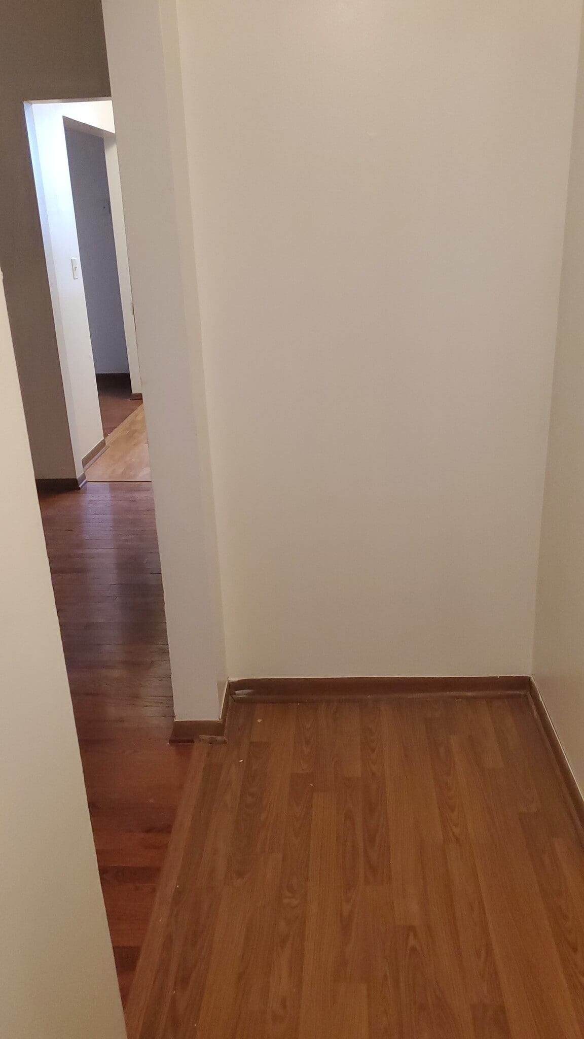 Building Photo - 432 N Milwaukee Ave