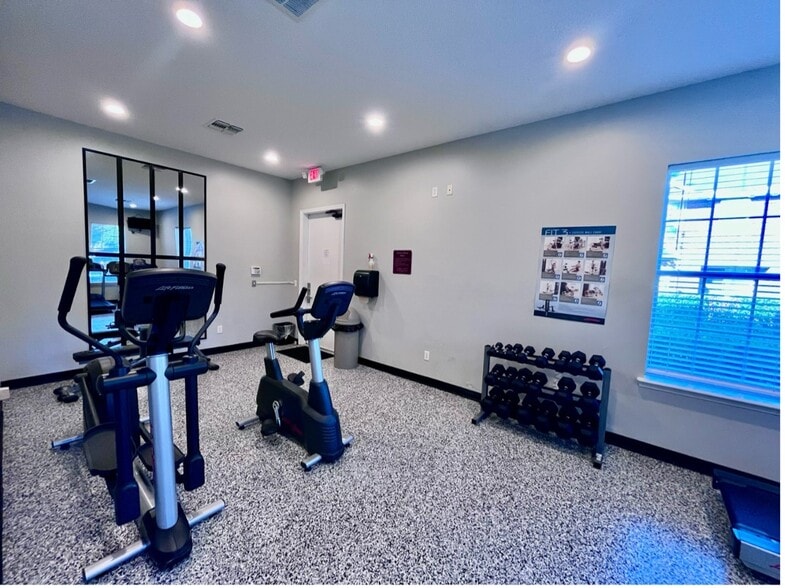 Building Photo - 1514 Fieldview Dr