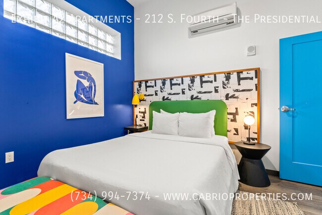 Building Photo - Exhibit A2 Apartments - 212 S. Fourth -The Presidential - 2 Bed/2 Bath
