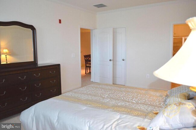 Building Photo - 43144 Sunderland Terrace