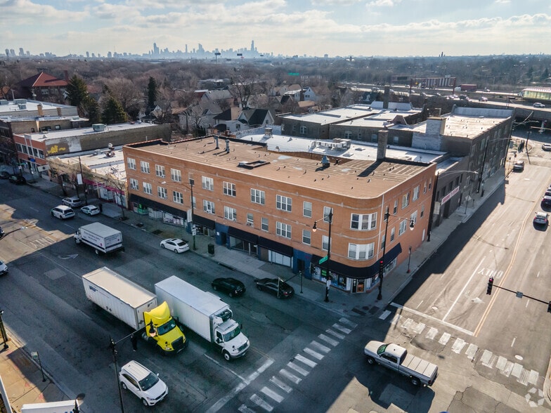 Aerial Photo - 3957 W Irving Park Rd