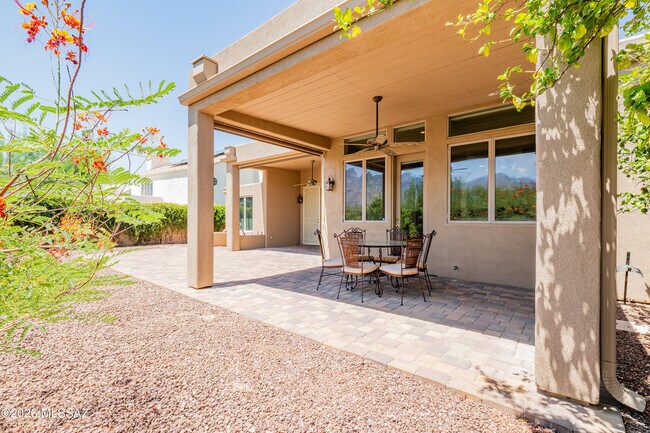 Building Photo - 11776 N Labyrinth Dr
