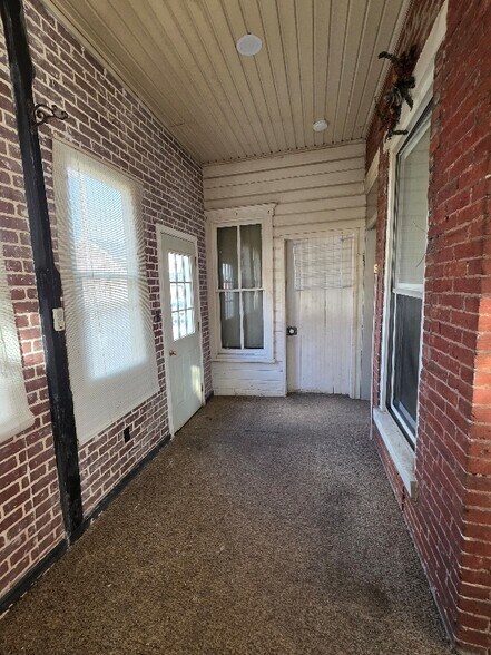 Building Photo - 2827 Horseshoe Pike