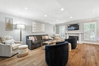 Building Photo - 3119 Willowbrook Ct