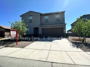 Building Photo - 4 Bed, 3 Bath House + Den + Loft in Gladden Farms (Moore Rd/Tangerine Farms)