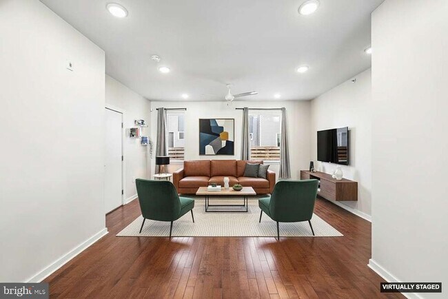 Building Photo - 1640 N 5th Ct