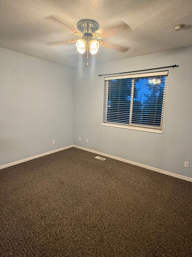 Building Photo - Cheney Home