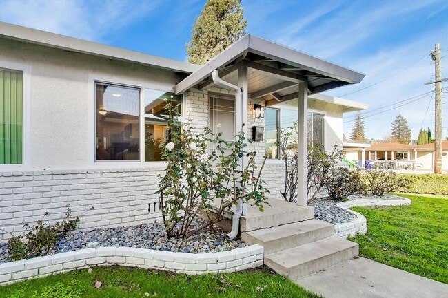 Building Photo - 451 Ruth Ct