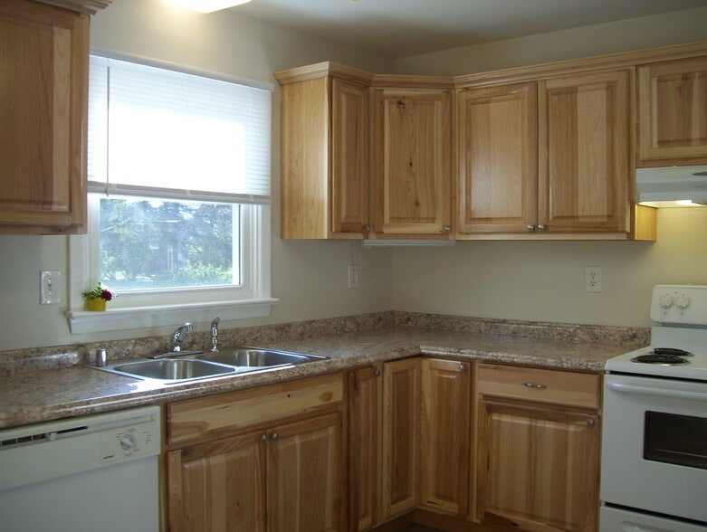 Building Photo - 39 Hampton Pl