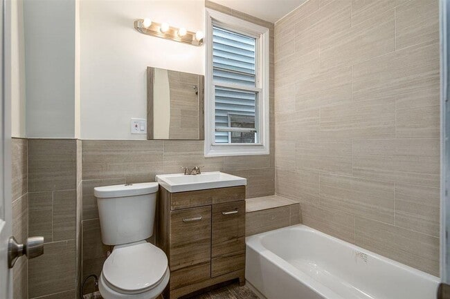 Building Photo - 166 Armstrong Ave