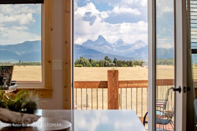 Building Photo - Spacious Family Home with Teton Views on 5...