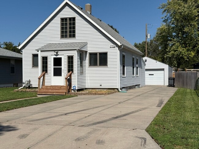 Primary Photo - 2 bedroom 2 bathroom