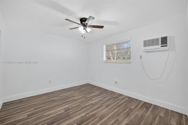 Building Photo - 7130 W 11th Ct