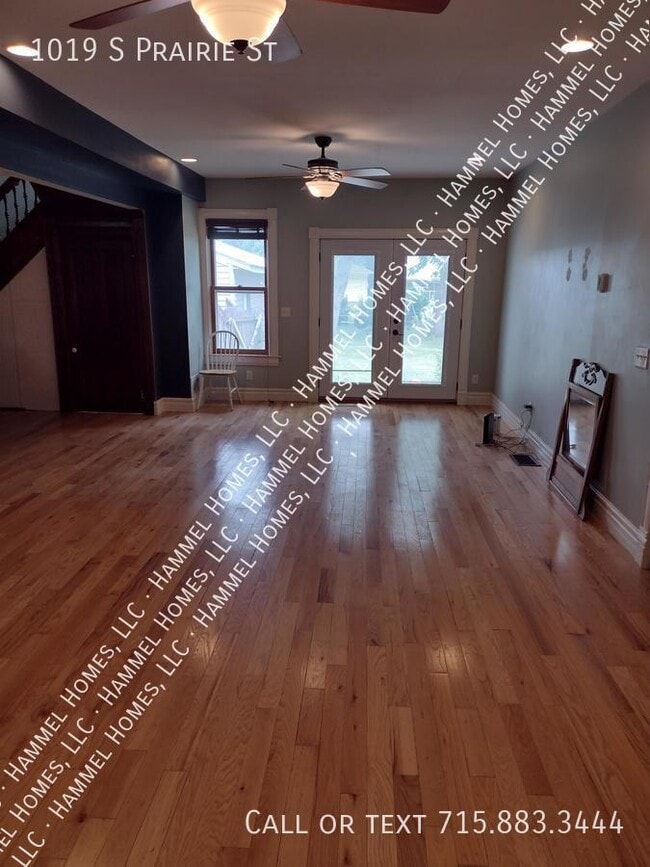 Building Photo - 1019 S Prairie St