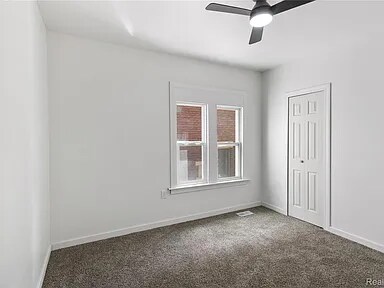 Building Photo - 2509 Gladstone St