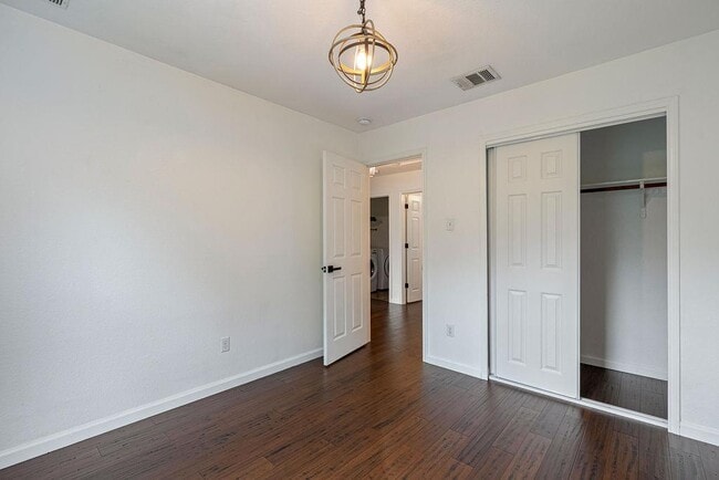 Building Photo - 7107 Leppke Cove