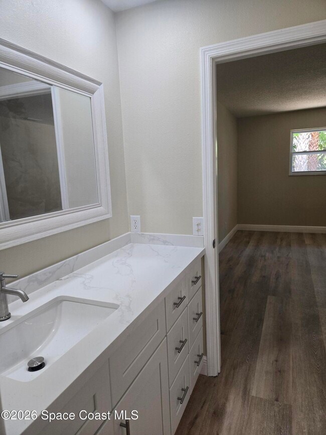 Building Photo - 189 Seawind Dr