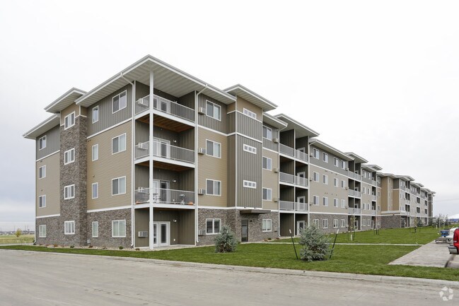 Building Photo - Pinecrest Apartment Homes