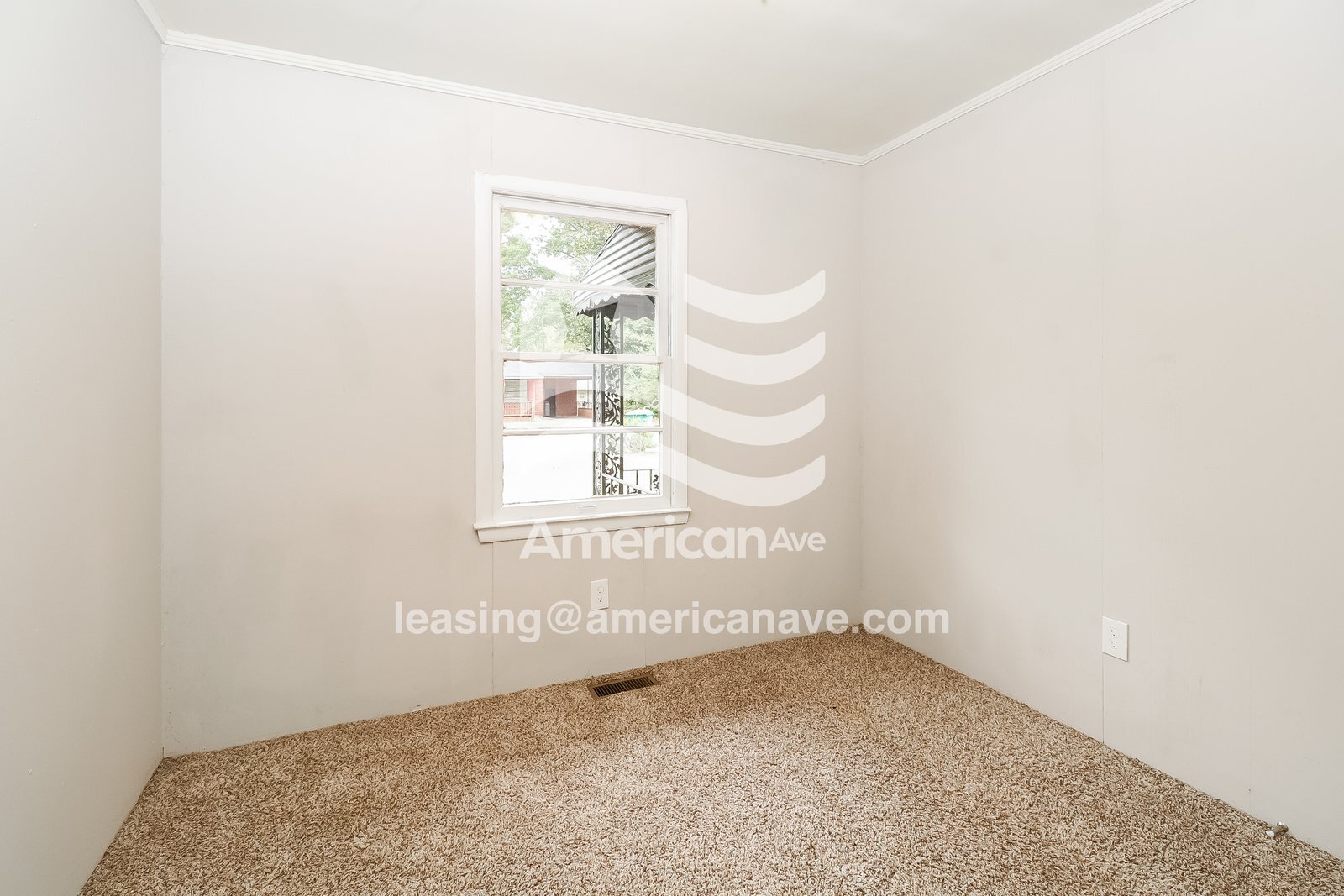 Building Photo - 105 Carver St